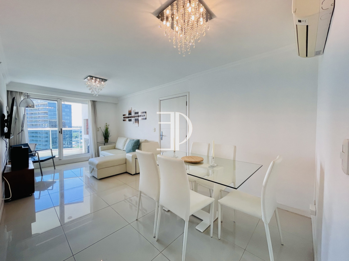 Apartamento ID.212 - Moderno Apartamento de 2 Dormitorios en Venta, Playa Mansa 