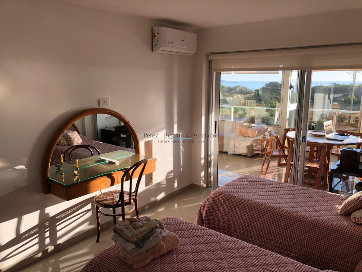 Apartamento ID.59 - Apartamento de 2 Dormitorios Frente a Playa Mansa