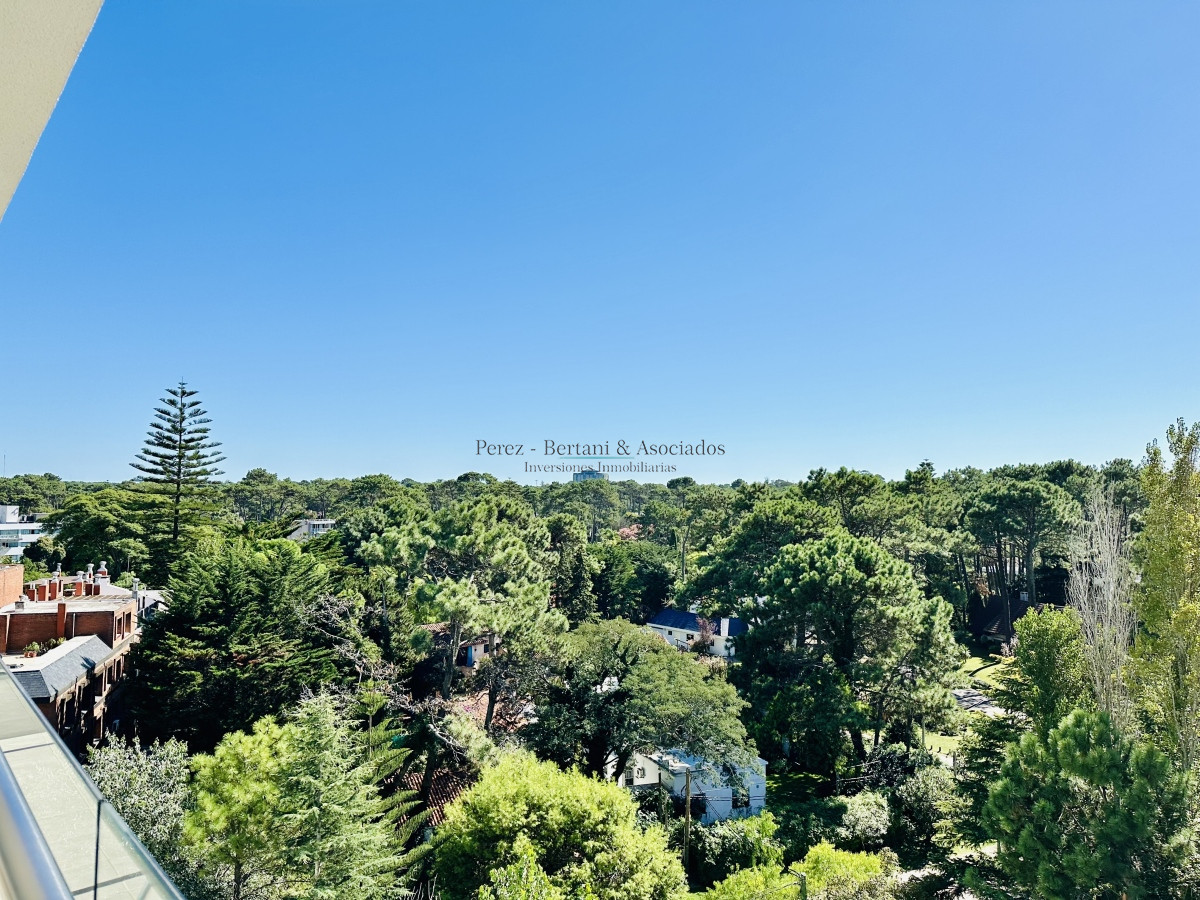 Apartamento ID.237 - Moderno Apartamento de dos Dormitorios sobre Roosevelt en Venta