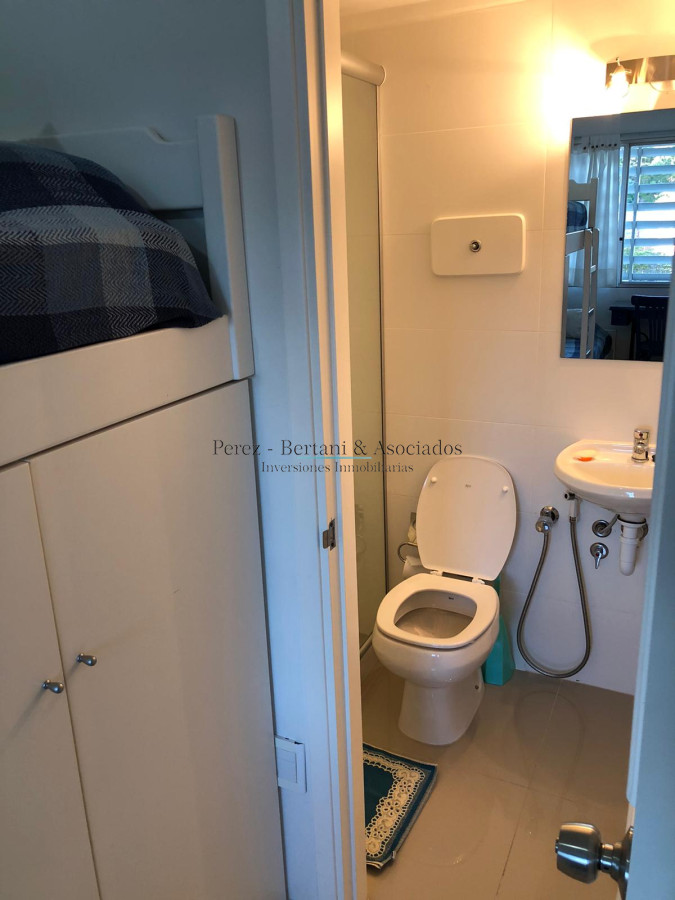 Apartamento ID.59 - Apartamento de 2 Dormitorios Frente a Playa Mansa