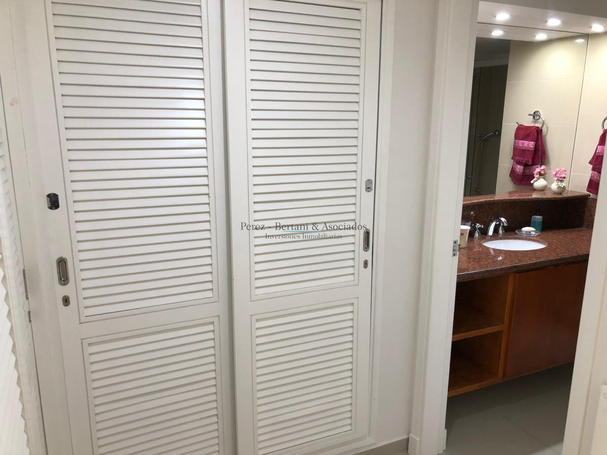 Apartamento ID.59 - Apartamento de 2 Dormitorios Frente a Playa Mansa