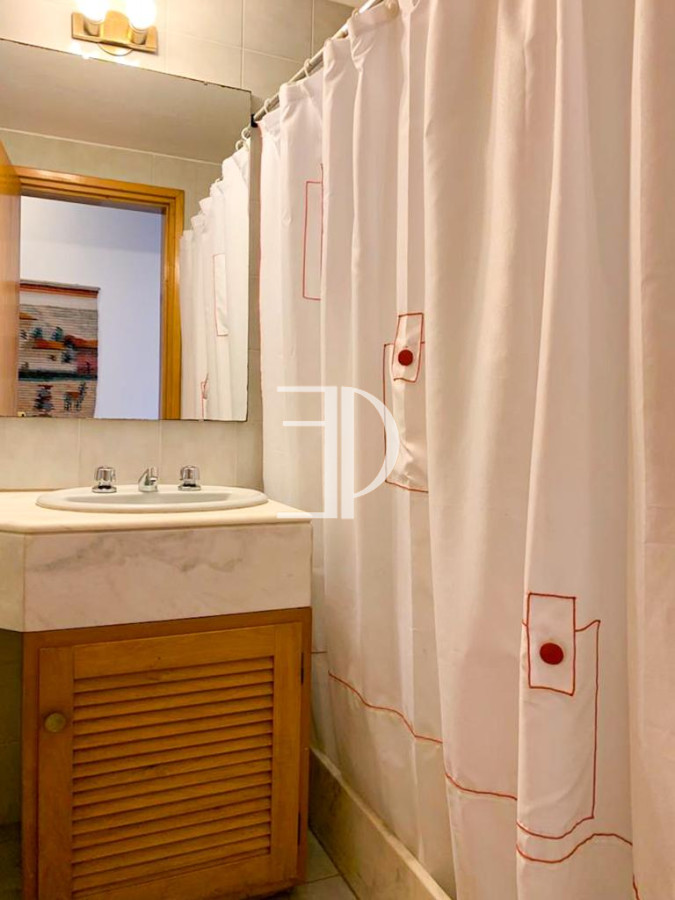 Apartamento ID.23 - Apartamento de 2 Dormitorios Frente a Playa Brava, Venta