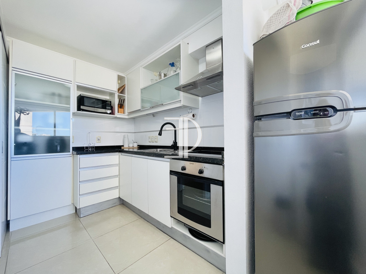 Apartamento ID.212 - Moderno Apartamento de 2 Dormitorios en Venta, Playa Mansa 
