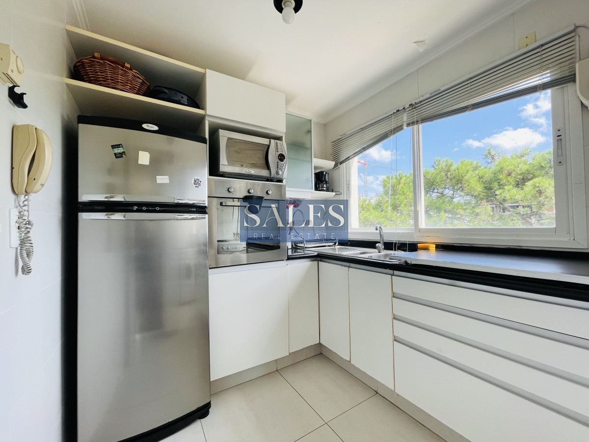 Apartamento ID.113 - Apartamento de 2 Dormitorios en Aidy Grill a Pocos Metros de Playa Brava - Venta
