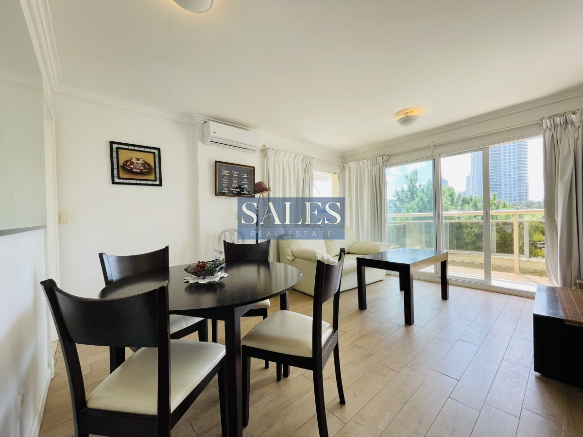 Apartamento ID.113 - Apartamento de 2 Dormitorios en Aidy Grill a Pocos Metros de Playa Brava - Venta