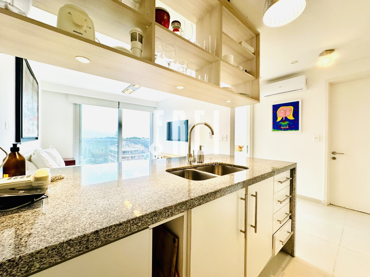 Apartamento ID.114 - Venta de Moderno Apartamento en zona Roosevelt de 1 Dormitorio, torre con servicios, Punta del Este