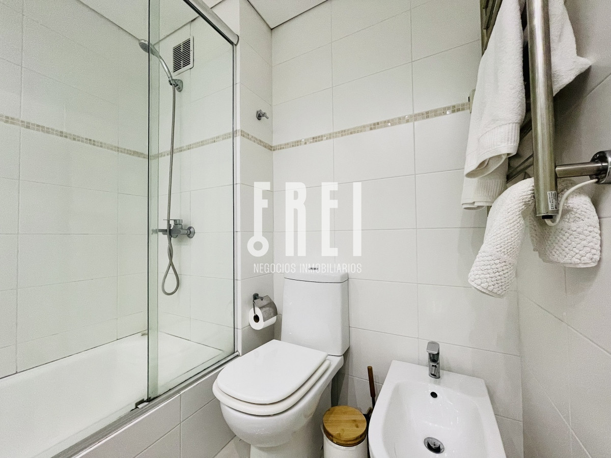 Apartamento ID.114 - Venta de Moderno Apartamento en zona Roosevelt de 1 Dormitorio, torre con servicios, Punta del Este