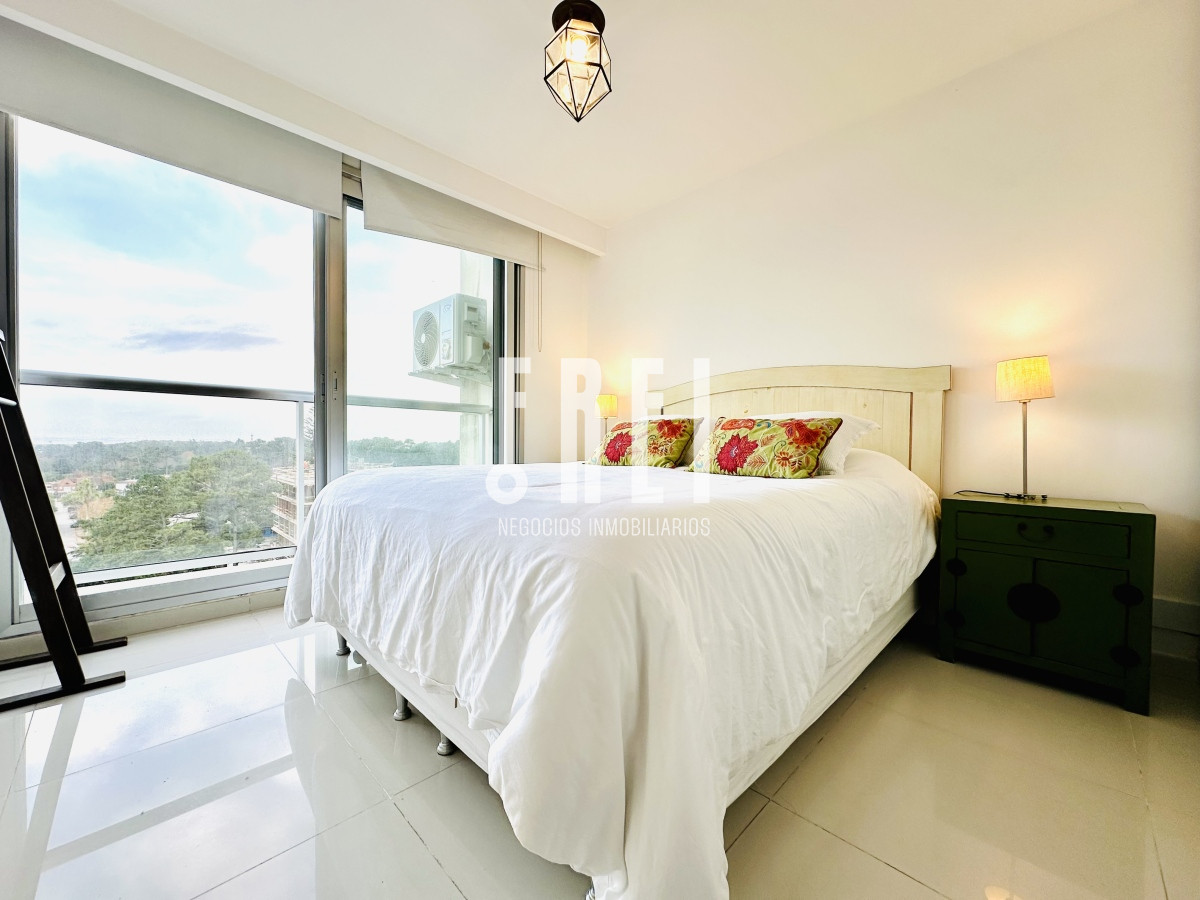 Apartamento ID.114 - Venta de Moderno Apartamento en zona Roosevelt de 1 Dormitorio, torre con servicios, Punta del Este
