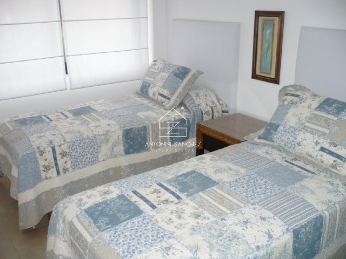 Apartamento ID.2156 - Venta de apartamento de dos dormitorios con parrillero exclusivo, Punta Ballena