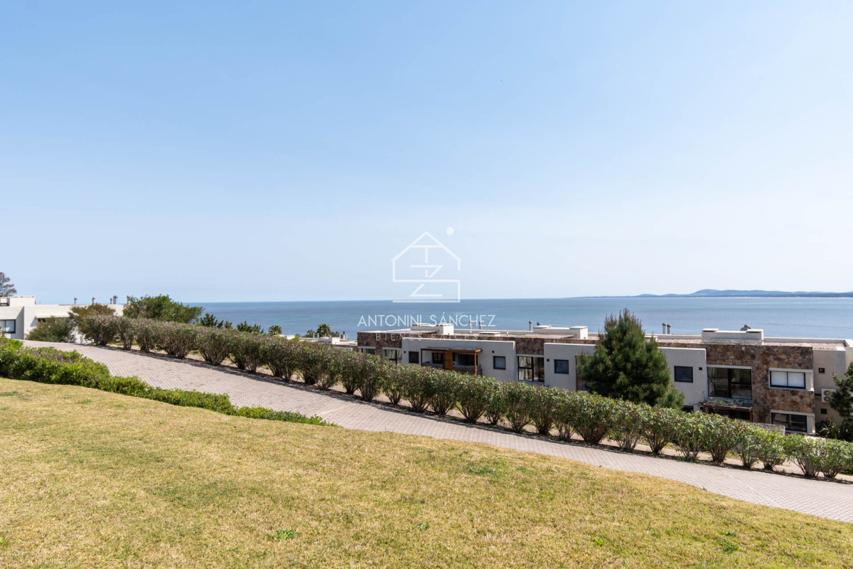 Apartamento ID.1767 - Apartamento de un dormitorio con parrillero y jardin en Venta y Alquiler, Punta Ballena