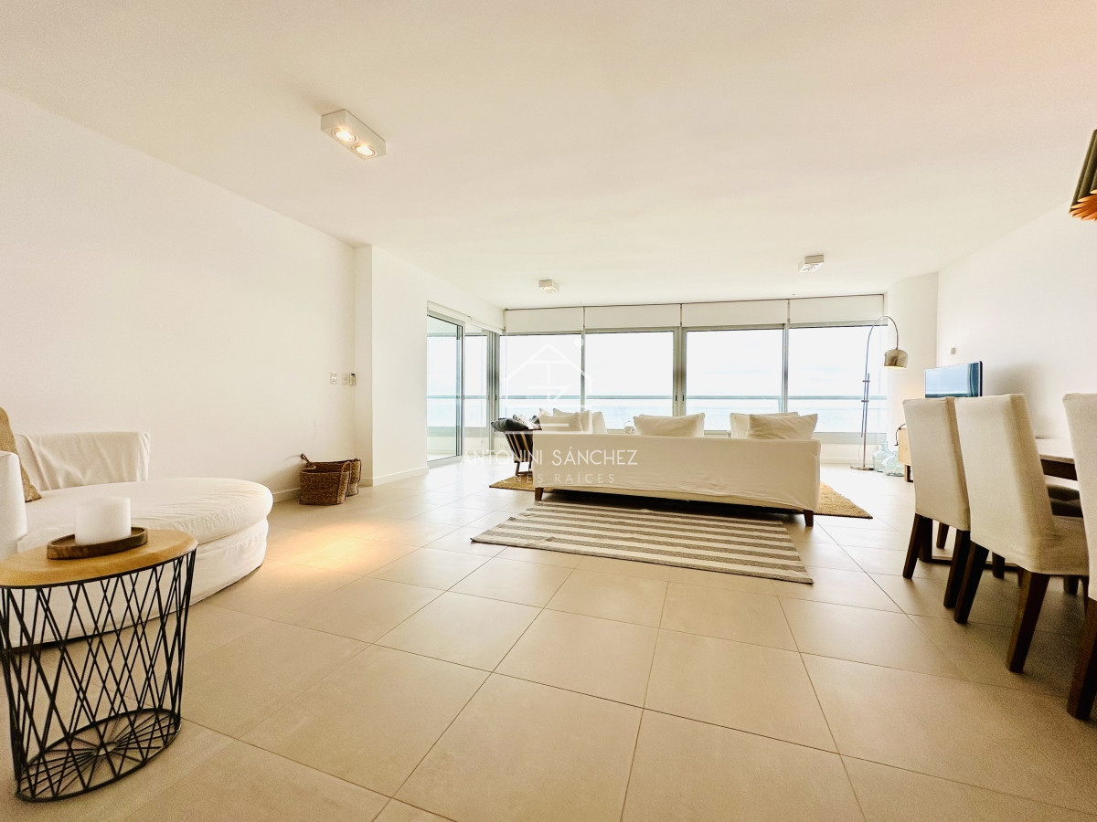Apartamento ID.1774 - Alquiler temporario de apartamentode tres dormitorios más dependencia de servicio en Torre premiun sobre playa Brava