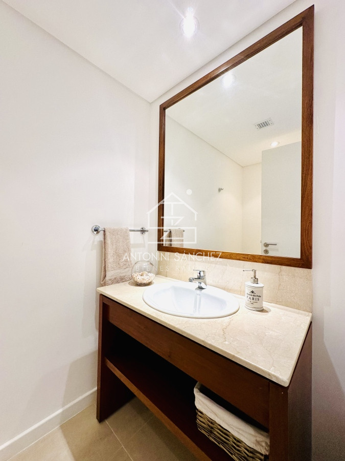 Apartamento ID.1774 - Alquiler temporario de apartamentode tres dormitorios más dependencia de servicio en Torre premiun sobre playa Brava
