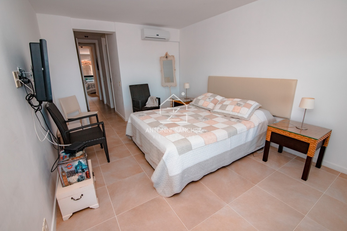 Apartamento ID.2156 - Venta de apartamento de dos dormitorios con parrillero exclusivo, Punta Ballena