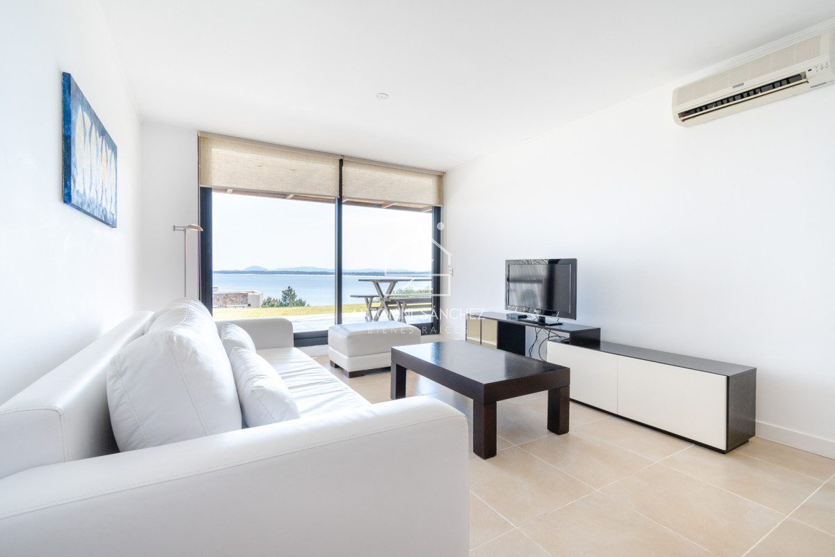 Apartamento ID.1767 - Apartamento de un dormitorio con parrillero y jardin en Venta y Alquiler, Punta Ballena