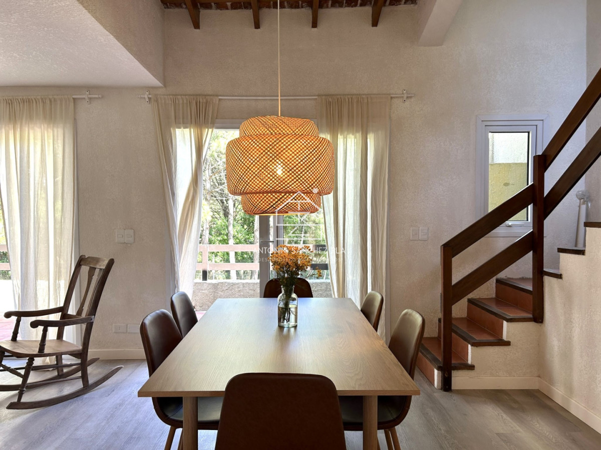 Apartamento ID.4137 - Alquiler anual o invernal de apartamento dúplex con parrillero propio en Rincón del Indio