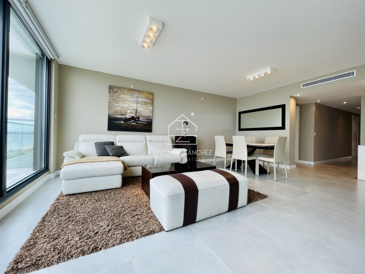 Apartamento ID.398 - Venta Apartamento de 2 Dormitorios Punta del Este