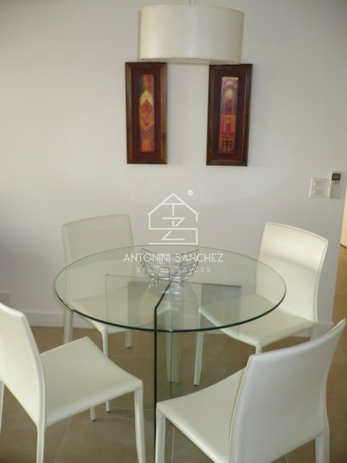 Apartamento ID.1765 - Venta y alquiler temporario de apartamento de un dormitorio con parrillero en exclusivo complejo de Punta Ballena