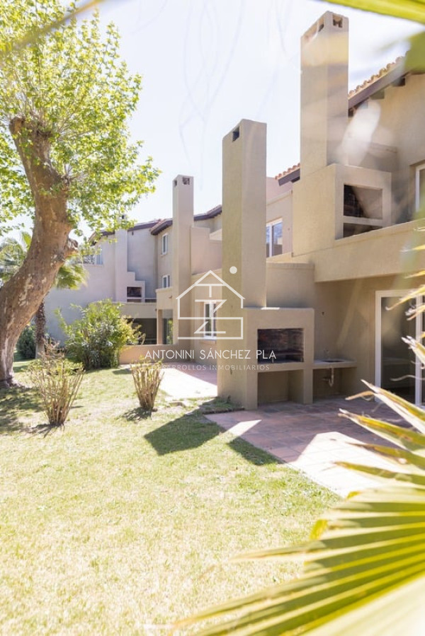 Apartamento ID.4138 - Alquiler anual o invernal de apartamento duplex con parrillero propio en Rincón del Indio