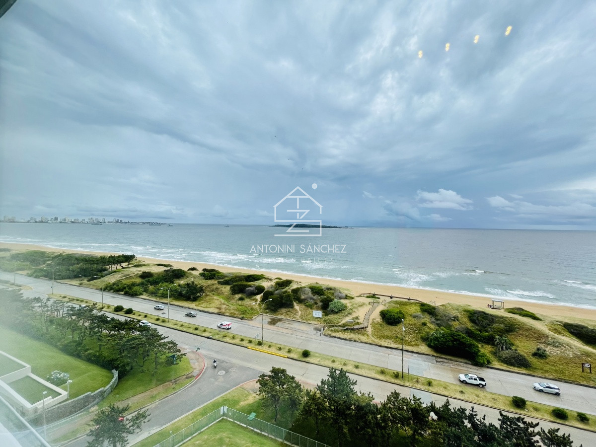 Apartamento ID.398 - Venta Apartamento de 2 Dormitorios Punta del Este