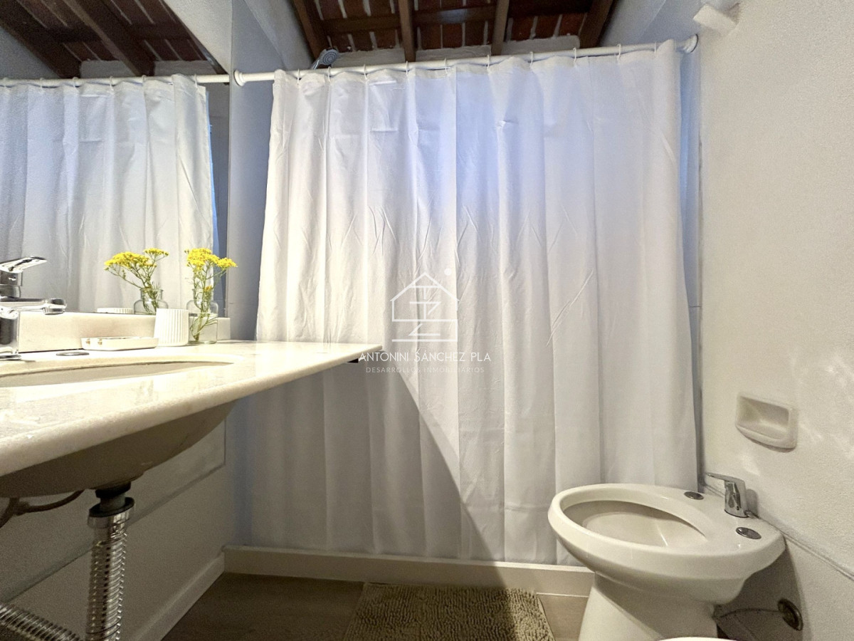 Apartamento ID.4137 - Alquiler anual o invernal de apartamento dúplex con parrillero propio en Rincón del Indio