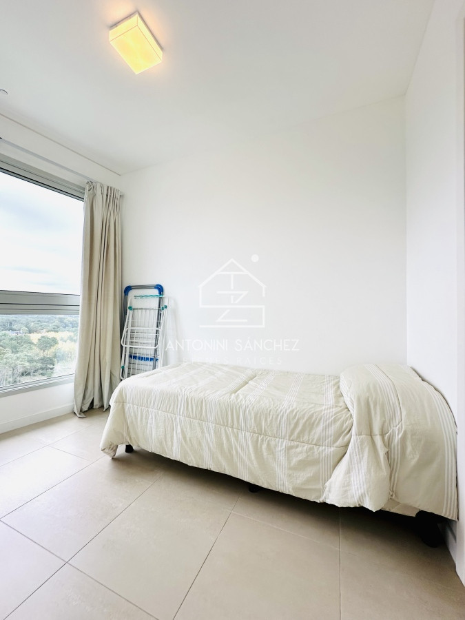 Apartamento ID.1774 - Alquiler temporario de apartamentode tres dormitorios más dependencia de servicio en Torre premiun sobre playa Brava