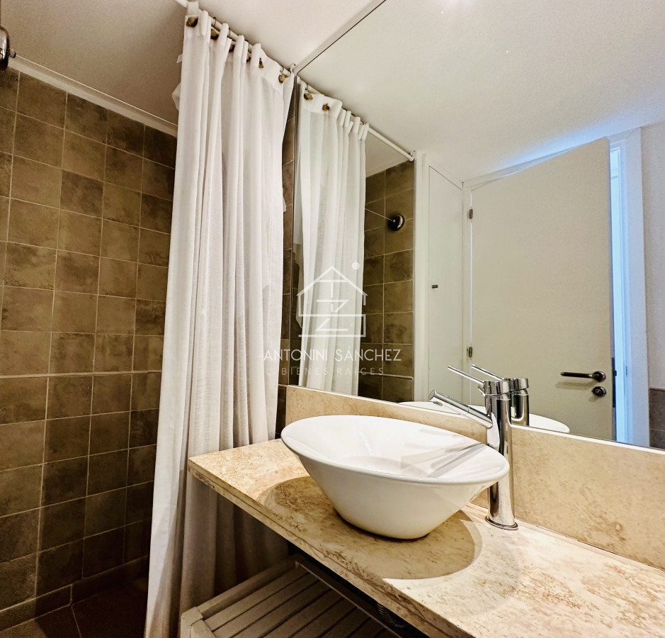 Apartamento ID.1759 - Venta de fabuloso apartamento de dormitorio y medio con dos baños en Punta Ballena