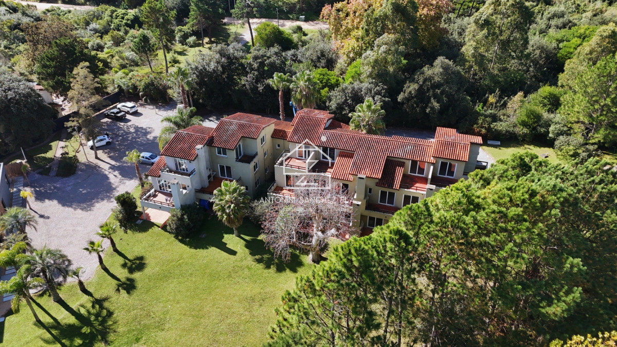 Apartamento ID.4138 - Alquiler anual o invernal de apartamento duplex con parrillero propio en Rincón del Indio