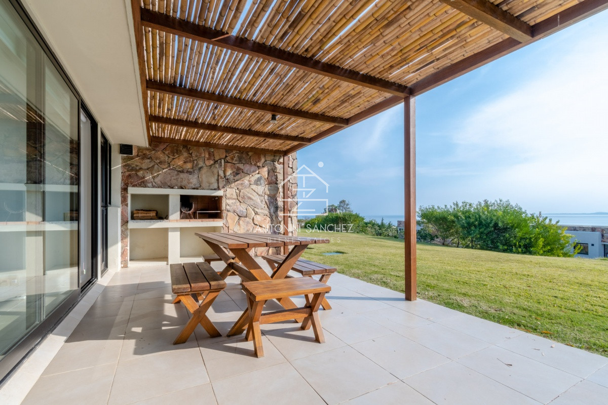 Apartamento ID.1766 - Venta y alquiler temporario de Apartamento amplio de 1 Dormitorio en Quartier Punta Ballena
