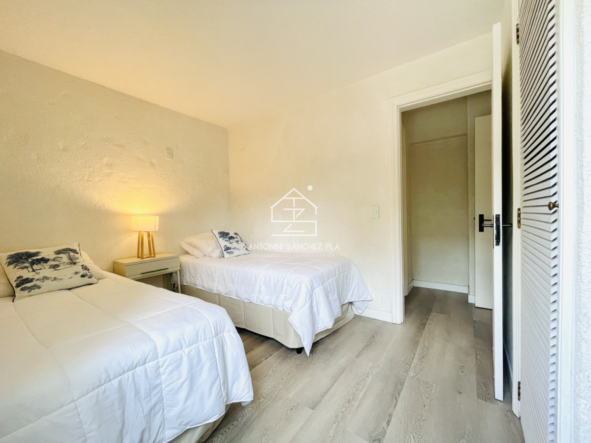 Apartamento ID.4137 - Alquiler anual o invernal de apartamento dúplex con parrillero propio en Rincón del Indio