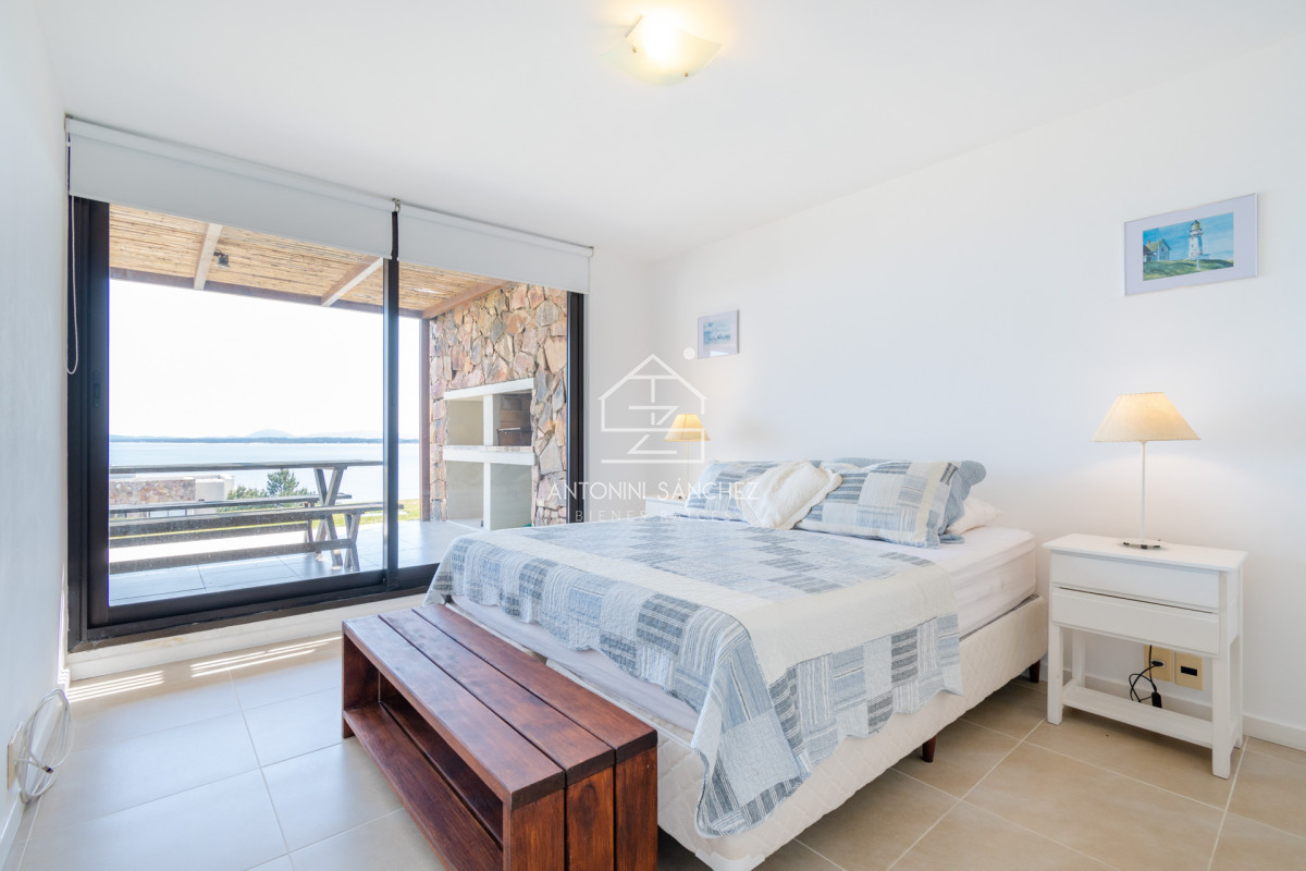 Apartamento ID.1767 - Apartamento de un dormitorio con parrillero y jardin en Venta y Alquiler, Punta Ballena