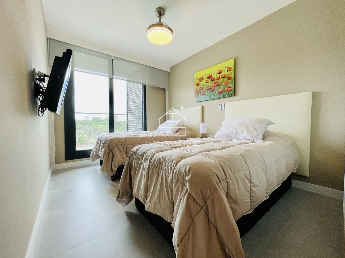 Apartamento ID.398 - Venta Apartamento de 2 Dormitorios Punta del Este