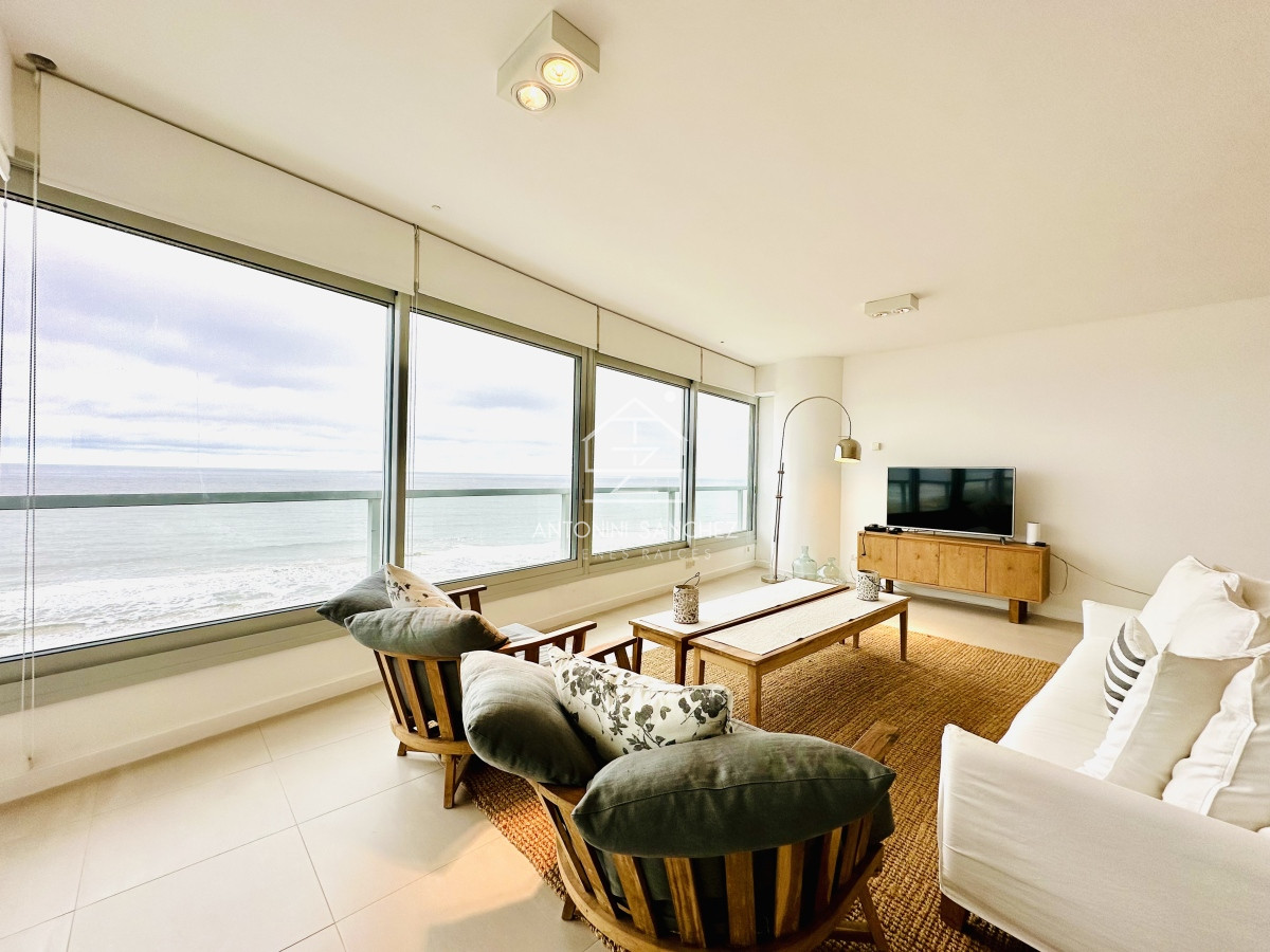 Apartamento ID.1774 - Alquiler temporario de apartamentode tres dormitorios más dependencia de servicio en Torre premiun sobre playa Brava