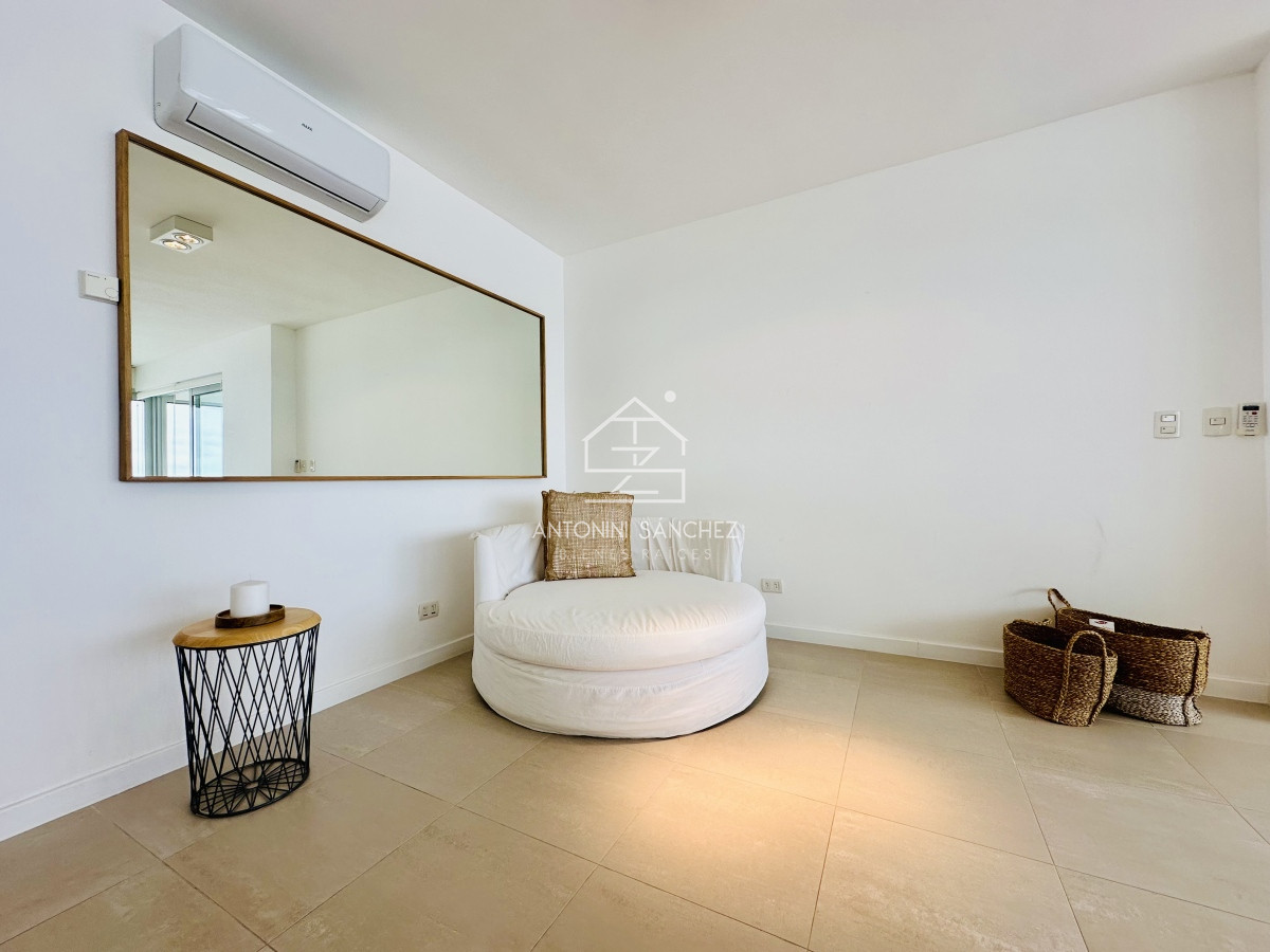 Apartamento ID.1774 - Alquiler temporario de apartamentode tres dormitorios más dependencia de servicio en Torre premiun sobre playa Brava