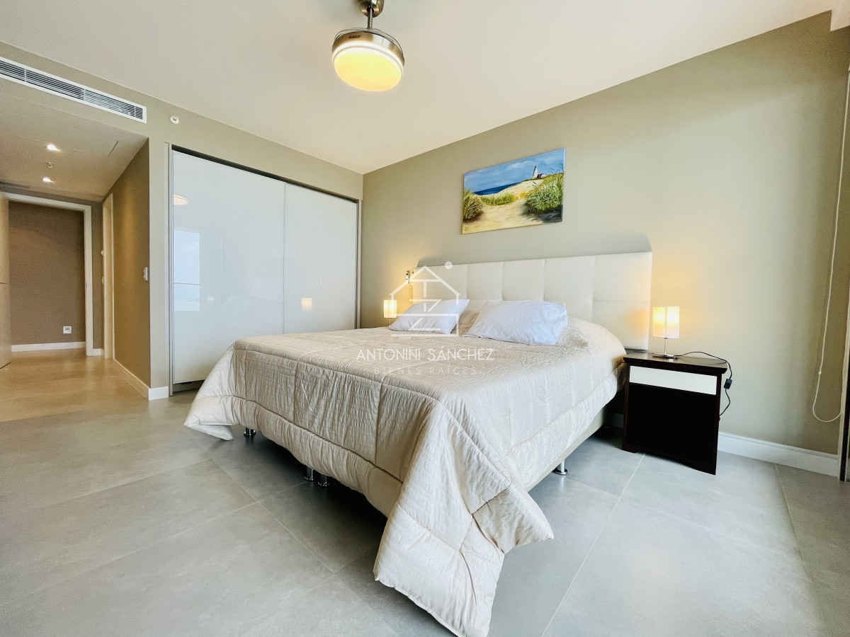Apartamento ID.398 - Venta Apartamento de 2 Dormitorios Punta del Este