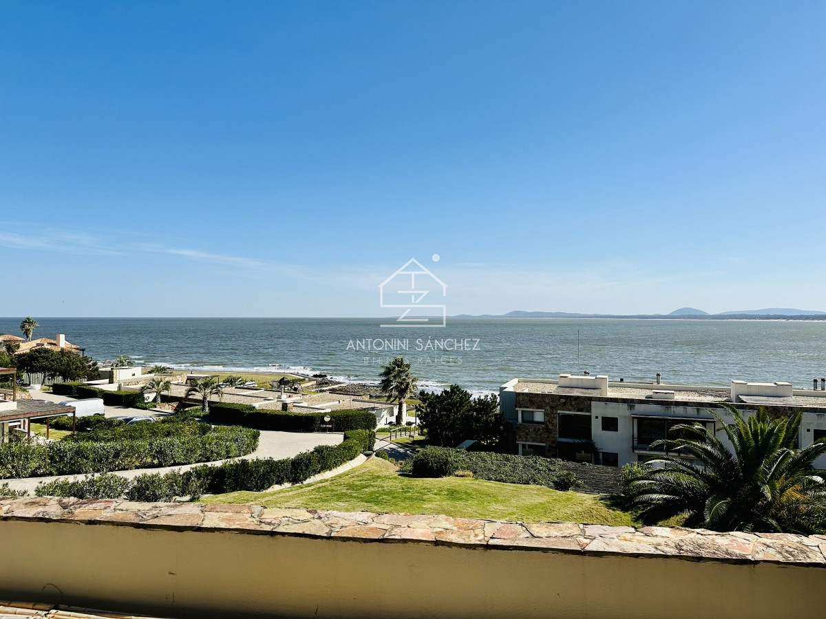 Apartamento ID.1759 - Venta de fabuloso apartamento de dormitorio y medio con dos baños en Punta Ballena