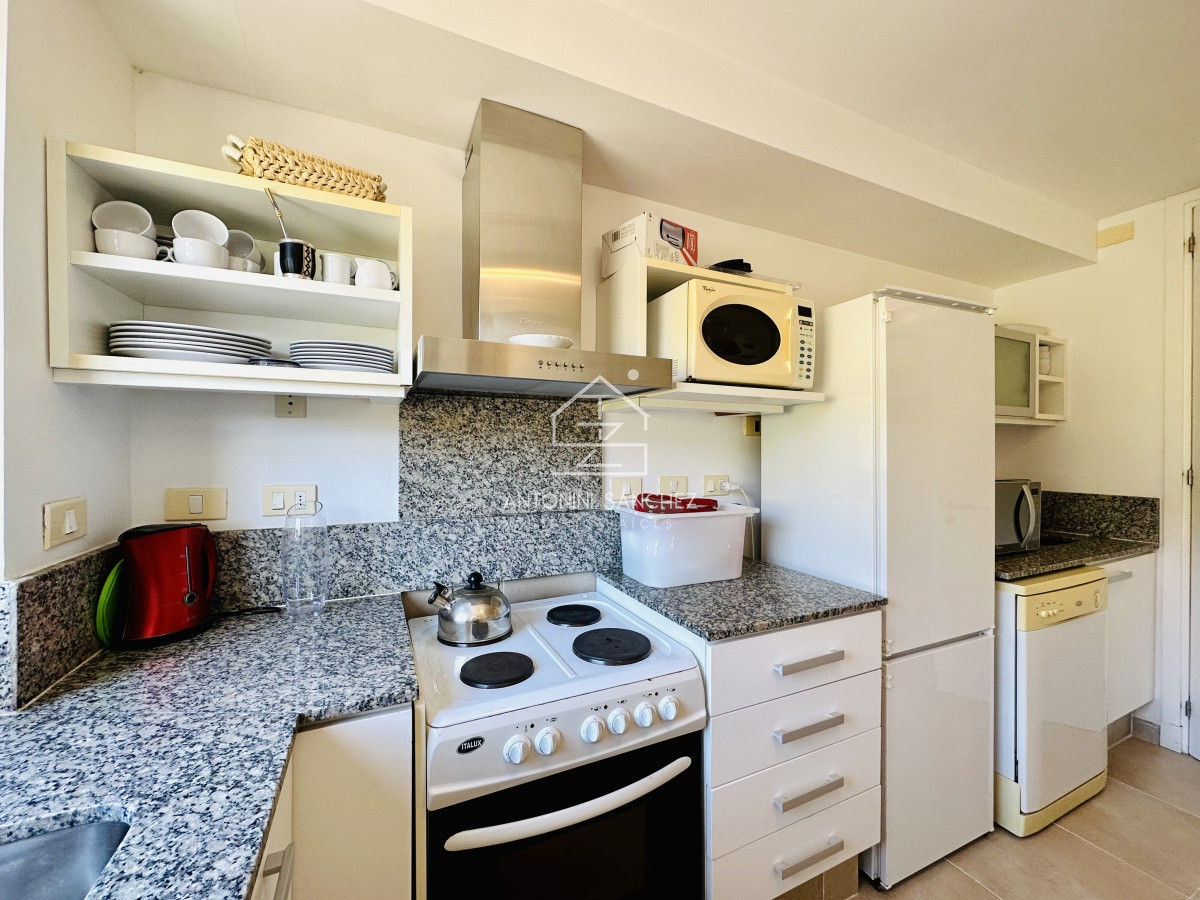 Apartamento ID.1759 - Venta de fabuloso apartamento de dormitorio y medio con dos baños en Punta Ballena