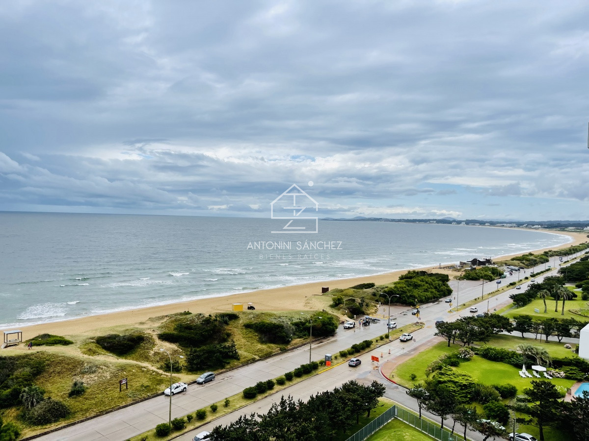 Apartamento ID.398 - Venta Apartamento de 2 Dormitorios Punta del Este