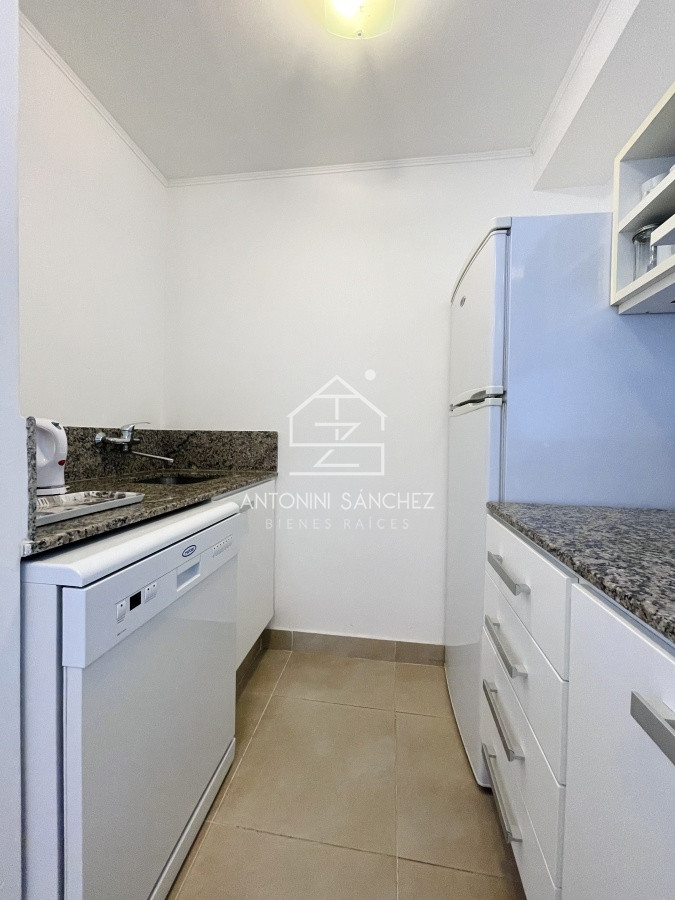 Apartamento ID.1767 - Apartamento de un dormitorio con parrillero y jardin en Venta y Alquiler, Punta Ballena
