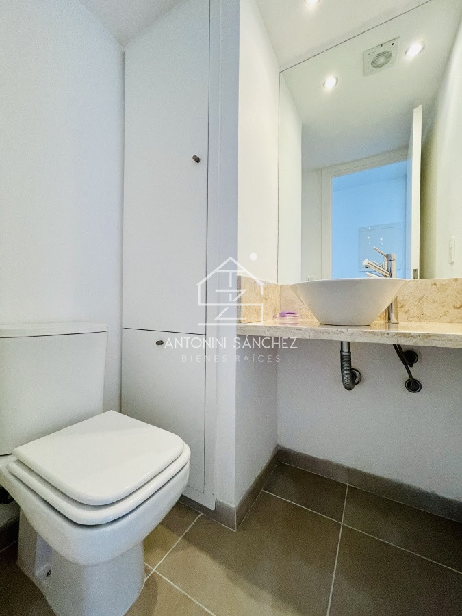 Apartamento ID.1765 - Venta y alquiler temporario de apartamento de un dormitorio con parrillero en exclusivo complejo de Punta Ballena