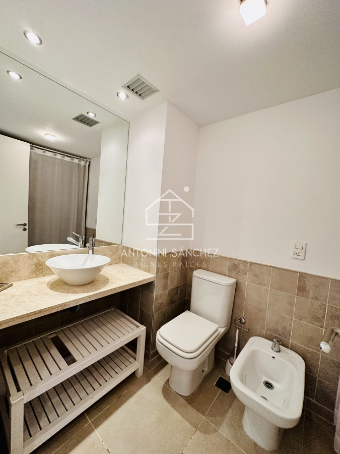 Apartamento ID.1759 - Venta de fabuloso apartamento de dormitorio y medio con dos baños en Punta Ballena