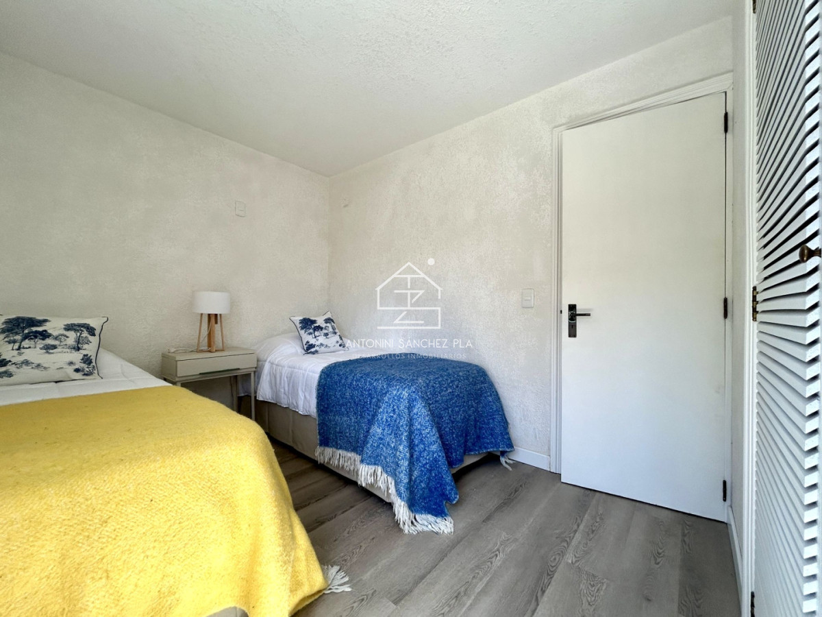 Apartamento ID.4137 - Alquiler anual o invernal de apartamento dúplex con parrillero propio en Rincón del Indio