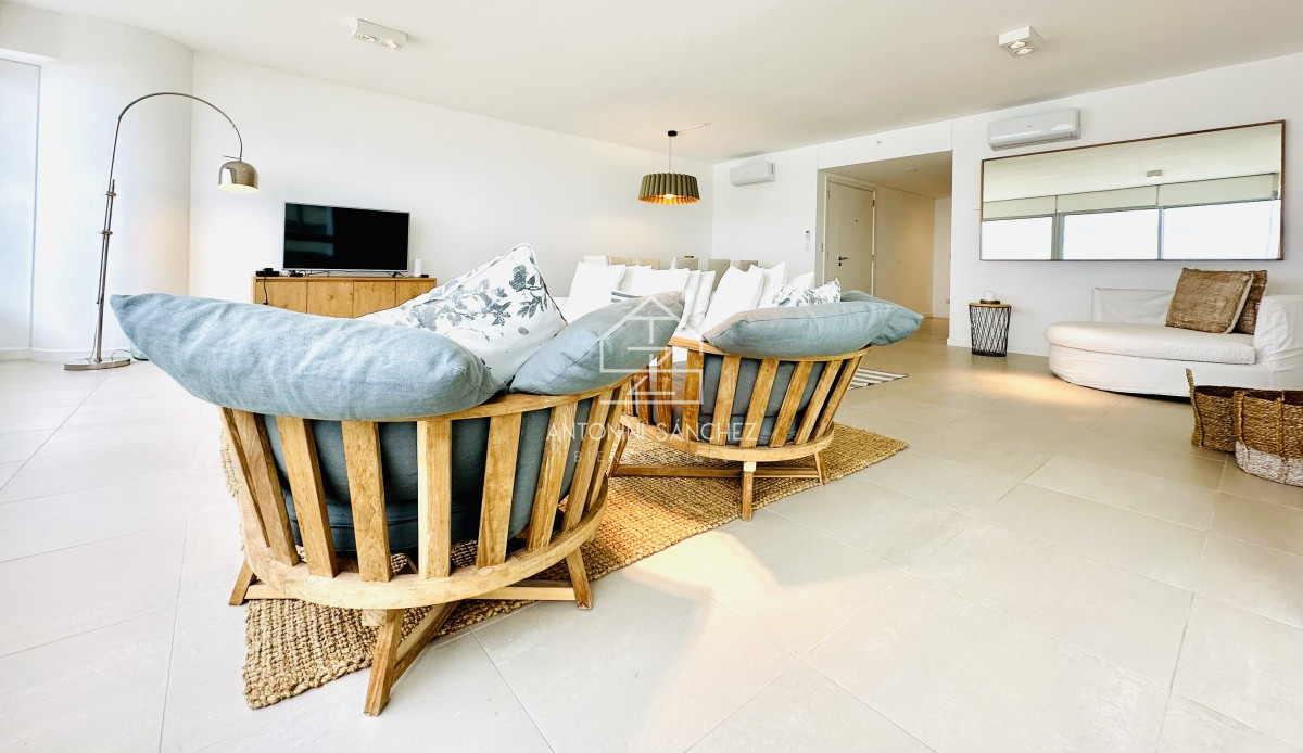 Apartamento ID.1774 - Alquiler temporario de apartamentode tres dormitorios más dependencia de servicio en Torre premiun sobre playa Brava