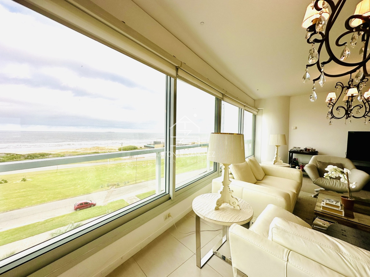 Apartamento ID.1772 - Oportunidad en Venta y Alquiler temporal de maravilloso departamento esquinero en Torre Le Parc, Playa Brava, Punta del Este