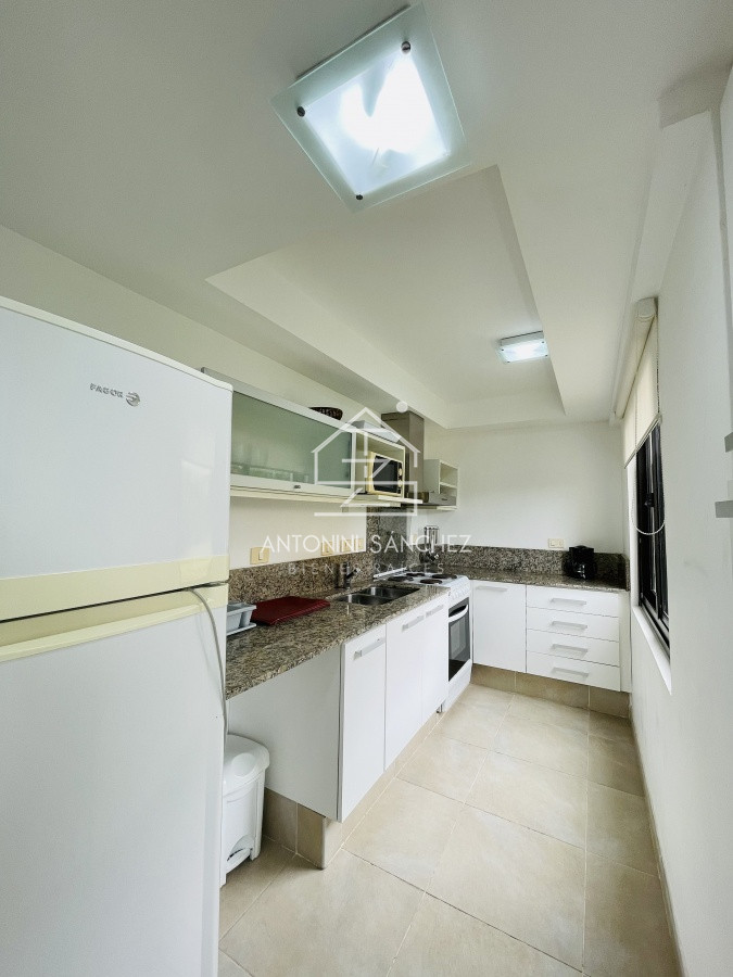 Apartamento ID.1757 - Venta de apartamento de dos dormitorios con parrillero en complejo privado de Punta Ballena