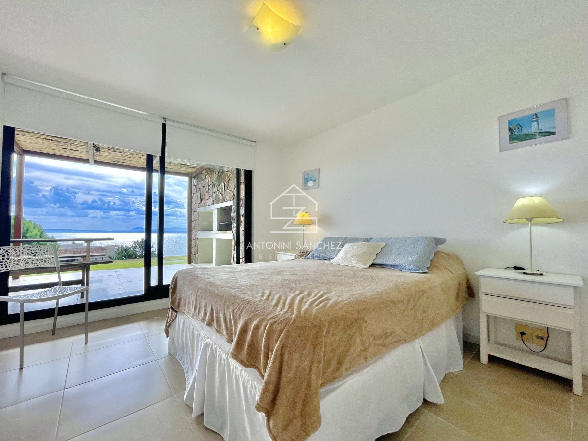 Apartamento ID.1767 - Apartamento de un dormitorio con parrillero y jardin en Venta y Alquiler, Punta Ballena