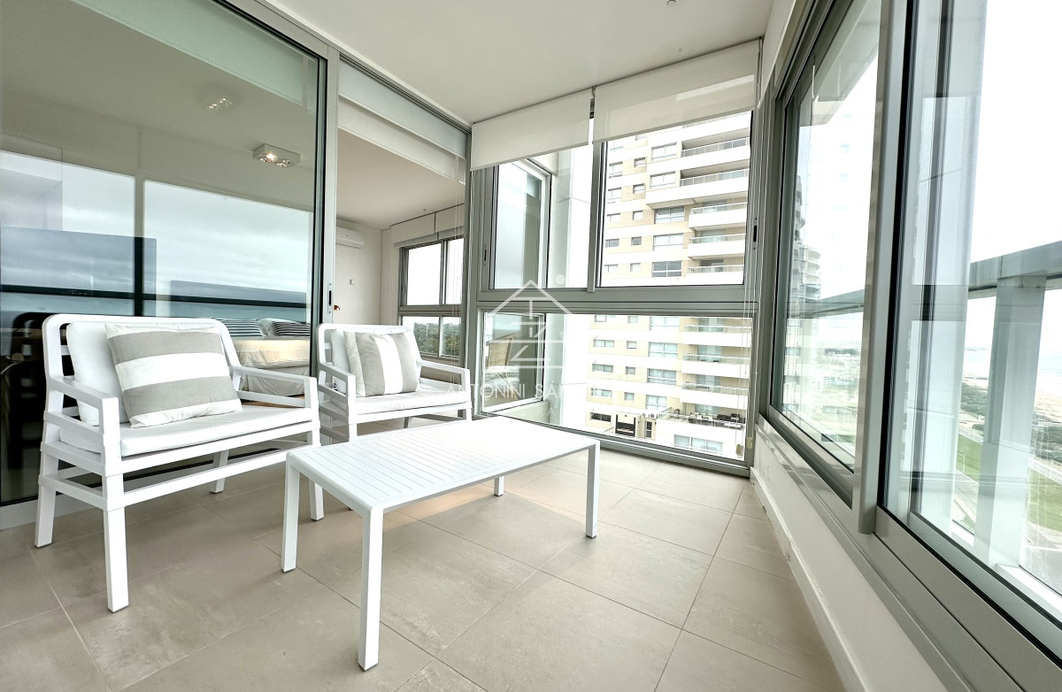 Apartamento ID.1774 - Alquiler temporario de apartamentode tres dormitorios más dependencia de servicio en Torre premiun sobre playa Brava