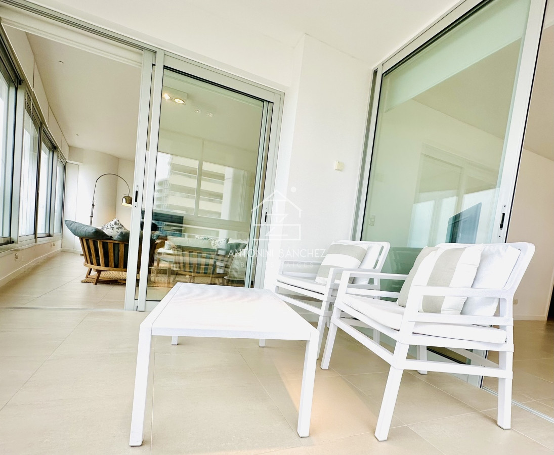 Apartamento ID.1774 - Alquiler temporario de apartamentode tres dormitorios más dependencia de servicio en Torre premiun sobre playa Brava