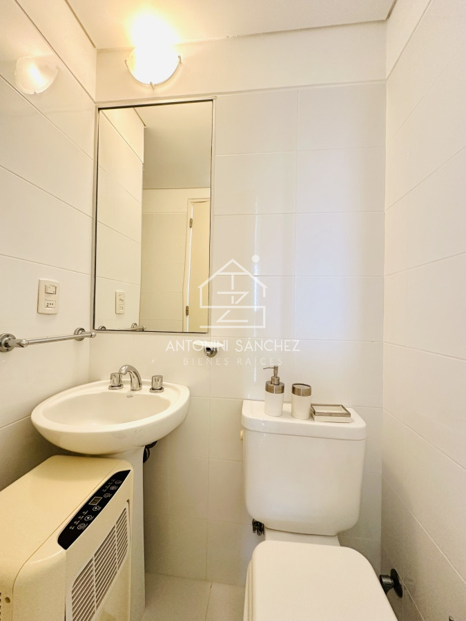 Apartamento ID.1774 - Alquiler temporario de apartamentode tres dormitorios más dependencia de servicio en Torre premiun sobre playa Brava
