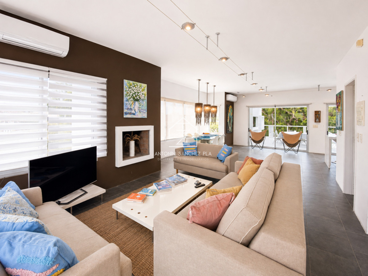 Casa ID.2531 - Excelente Casa de 4 Dormitorios y Piscina en Manantiales, Punta del Este