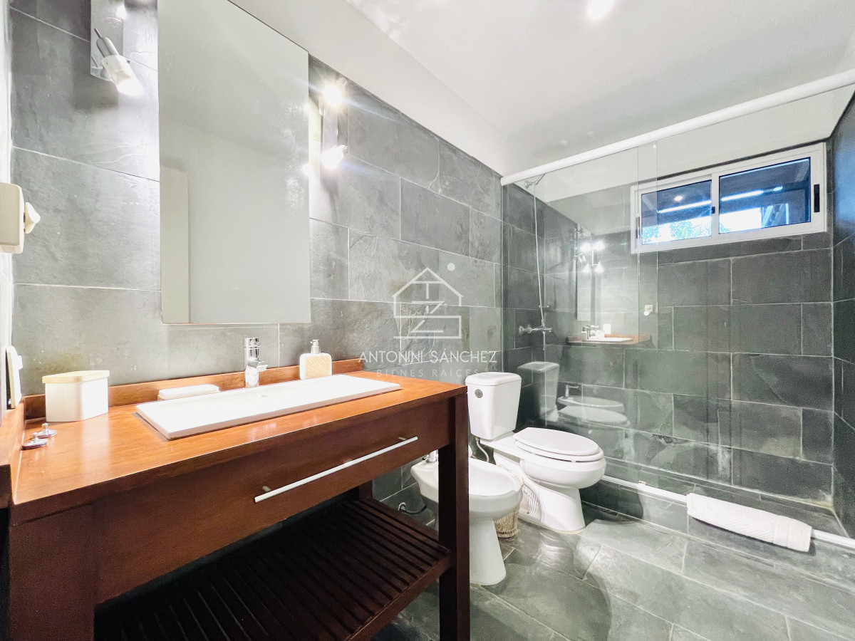 Casa ID.2532 - Excelente Casa de 5 Dormitorios en Manantiales, Punta del Este